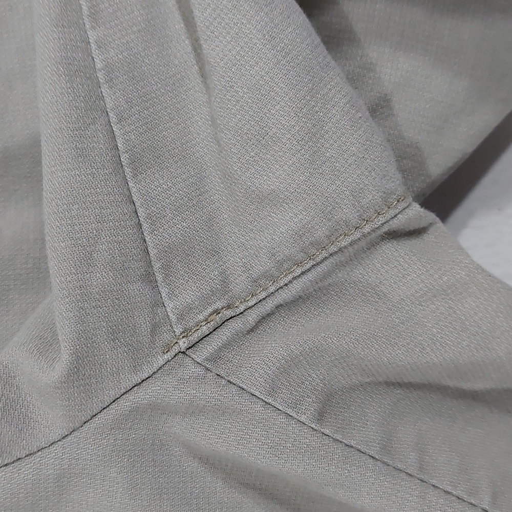 🟢 (PHIL) Calvin Klein Flat Front Cargo Shorts Size 30 - Picture 6 of 12